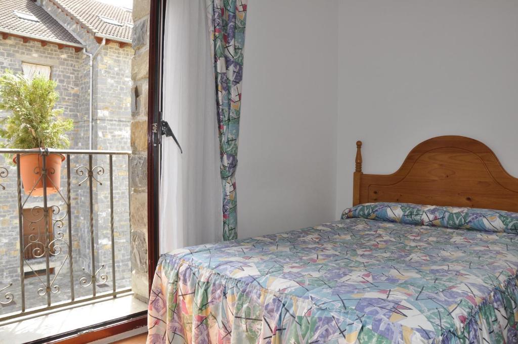 Hotel Castillo D'Acher Siresa Ngoại thất bức ảnh