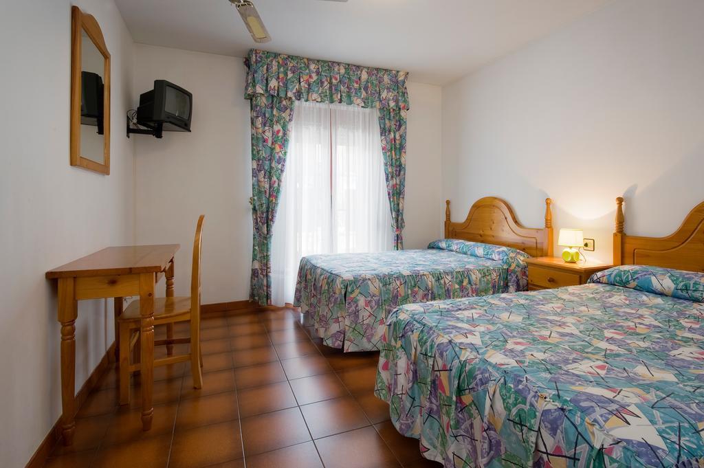 Hotel Castillo D'Acher Siresa Ngoại thất bức ảnh