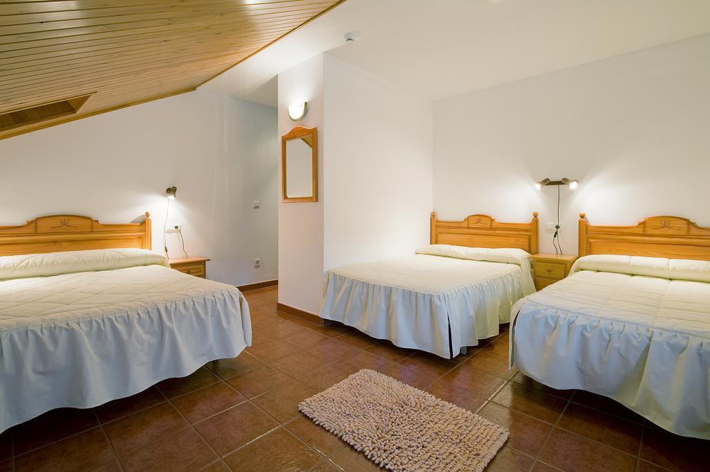 Hotel Castillo D'Acher Siresa Ngoại thất bức ảnh